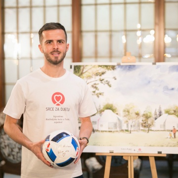 Miralem Pjanić>